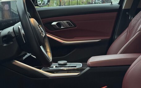 BMW 3 серия, 2024 год, 4 300 000 рублей, 33 фотография