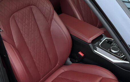 BMW 3 серия, 2024 год, 4 300 000 рублей, 27 фотография