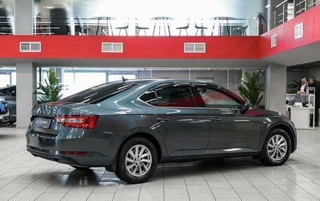 Skoda Superb III рестайлинг, 2021 год, 2 790 000 рублей, 2 фотография