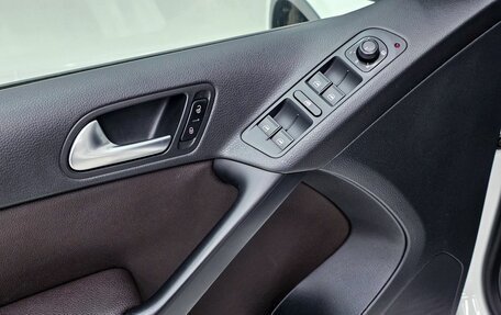 Volkswagen Tiguan II, 2016 год, 2 000 000 рублей, 18 фотография