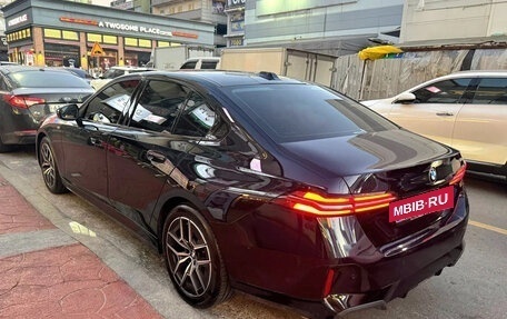 BMW 5 серия, 2023 год, 5 530 000 рублей, 4 фотография