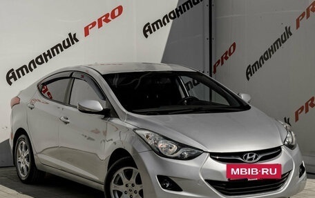 Hyundai Avante, 2012 год, 895 000 рублей, 3 фотография