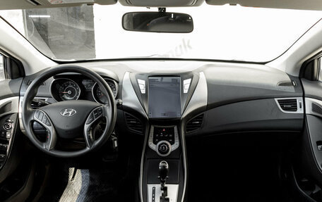 Hyundai Avante, 2012 год, 895 000 рублей, 12 фотография