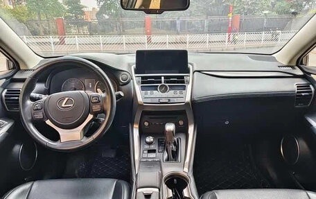 Lexus NX I, 2021 год, 2 800 000 рублей, 8 фотография