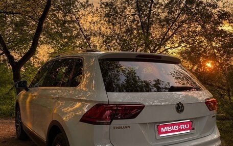 Volkswagen Tiguan II, 2018 год, 2 299 000 рублей, 1 фотография