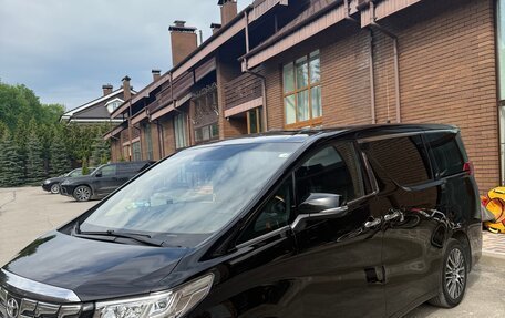 Toyota Alphard III, 2017 год, 4 300 000 рублей, 2 фотография