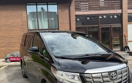 Toyota Alphard III, 2017 год, 4 300 000 рублей, 6 фотография