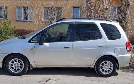 Toyota Corolla Spacio II, 2000 год, 450 000 рублей, 5 фотография