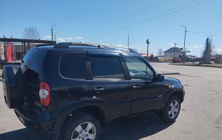 Chevrolet Niva I рестайлинг, 2010 год, 510 000 рублей, 4 фотография