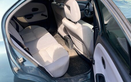 Mitsubishi Carisma I, 2002 год, 160 000 рублей, 6 фотография