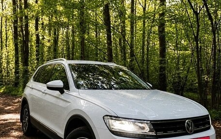 Volkswagen Tiguan II, 2018 год, 2 299 000 рублей, 5 фотография