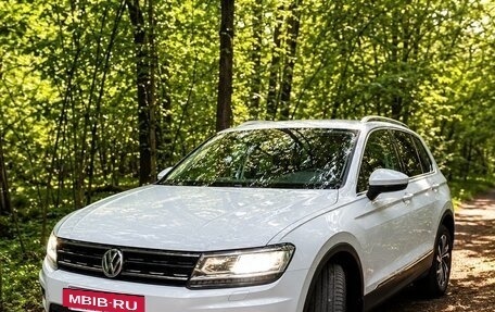 Volkswagen Tiguan II, 2018 год, 2 299 000 рублей, 6 фотография