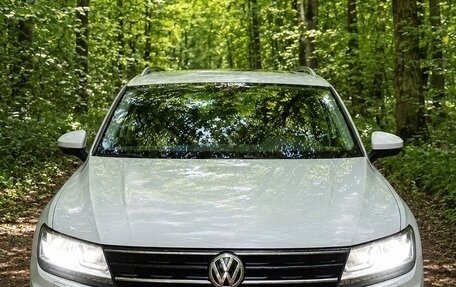 Volkswagen Tiguan II, 2018 год, 2 299 000 рублей, 9 фотография