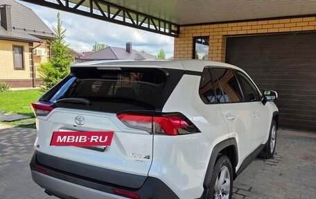 Toyota RAV4, 2020 год, 3 050 000 рублей, 9 фотография