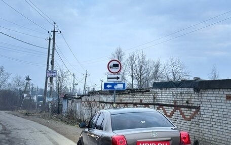 Toyota Avensis III рестайлинг, 2005 год, 550 000 рублей, 15 фотография