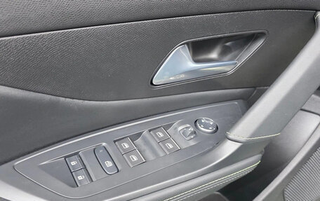 Peugeot 308, 2022 год, 1 930 000 рублей, 13 фотография