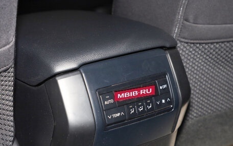 Toyota Land Cruiser Prado 150 рестайлинг 2, 2018 год, 4 649 000 рублей, 16 фотография