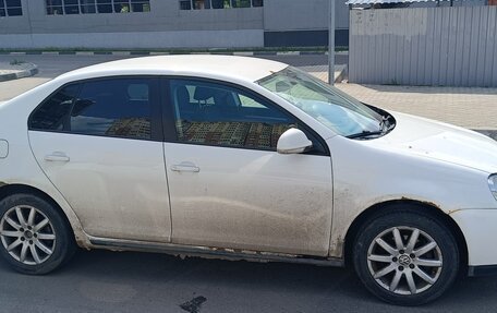 Volkswagen Jetta VI, 2009 год, 450 000 рублей, 4 фотография