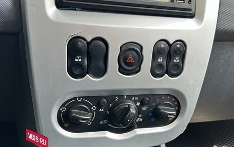 Renault Logan I, 2012 год, 130 000 рублей, 12 фотография