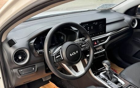 KIA K3, 2022 год, 1 580 000 рублей, 7 фотография