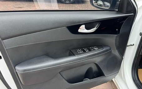 KIA K3, 2022 год, 1 580 000 рублей, 17 фотография