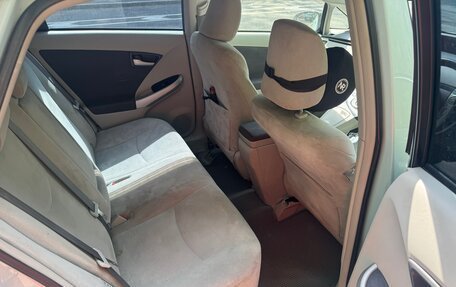 Toyota Prius, 2010 год, 800 000 рублей, 10 фотография
