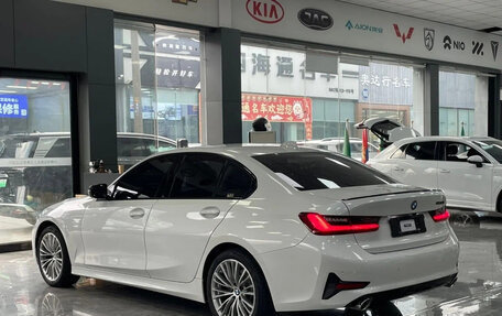 BMW 3 серия, 2022 год, 2 750 000 рублей, 2 фотография