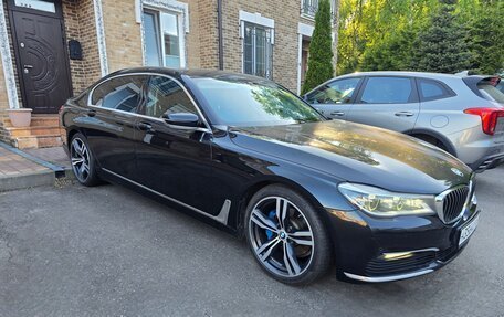 BMW 7 серия, 2017 год, 2 890 000 рублей, 3 фотография