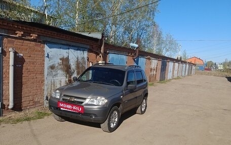 Chevrolet Niva I рестайлинг, 2018 год, 900 000 рублей, 34 фотография