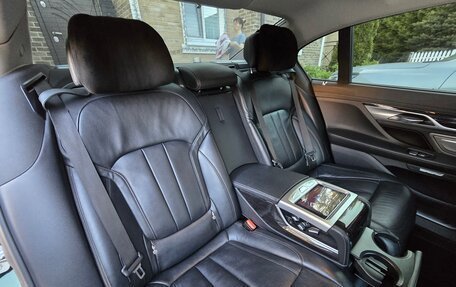 BMW 7 серия, 2017 год, 2 890 000 рублей, 22 фотография
