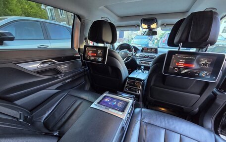 BMW 7 серия, 2017 год, 2 890 000 рублей, 23 фотография