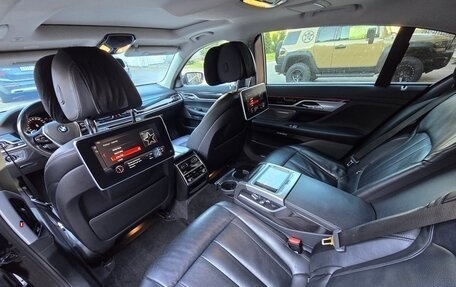 BMW 7 серия, 2017 год, 2 890 000 рублей, 16 фотография