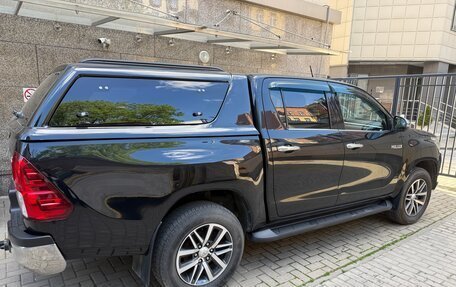 Toyota Hilux VIII, 2019 год, 3 821 000 рублей, 3 фотография