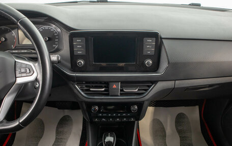Volkswagen Polo VI (EU Market), 2022 год, 1 999 000 рублей, 19 фотография