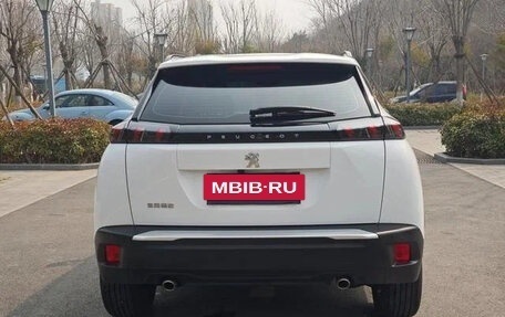 Peugeot 2008 II, 2022 год, 1 310 000 рублей, 5 фотография