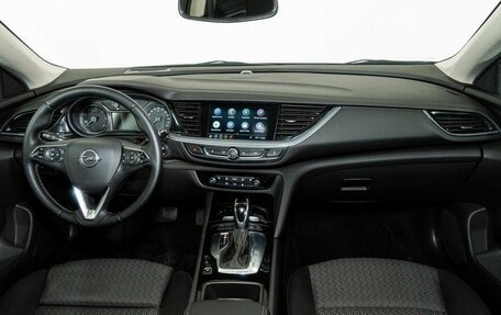 Opel Insignia II рестайлинг, 2019 год, 1 698 000 рублей, 7 фотография