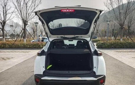 Peugeot 2008 II, 2022 год, 1 310 000 рублей, 21 фотография