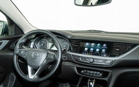 Opel Insignia II рестайлинг, 2019 год, 1 698 000 рублей, 13 фотография