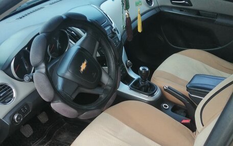 Chevrolet Cruze II, 2014 год, 750 000 рублей, 4 фотография
