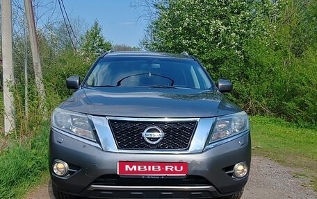 Nissan Pathfinder, 2015 год, 1 600 000 рублей, 1 фотография