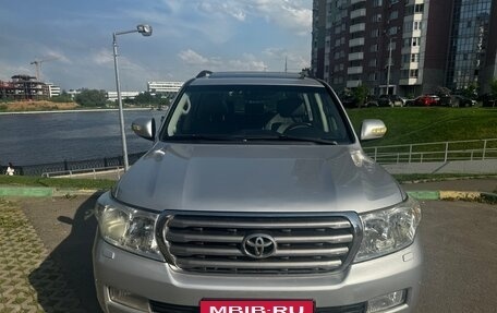 Toyota Land Cruiser 200, 2009 год, 2 290 000 рублей, 7 фотография