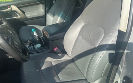 Toyota Land Cruiser 200, 2009 год, 2 290 000 рублей, 10 фотография