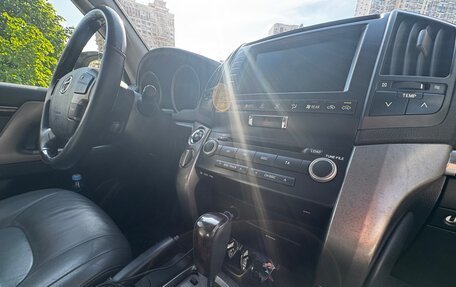 Toyota Land Cruiser 200, 2009 год, 2 290 000 рублей, 17 фотография