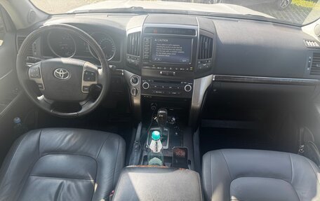 Toyota Land Cruiser 200, 2009 год, 2 290 000 рублей, 13 фотография