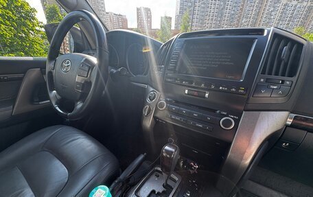 Toyota Land Cruiser 200, 2009 год, 2 290 000 рублей, 16 фотография