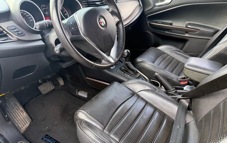 Alfa Romeo Giulietta, 2014 год, 1 200 000 рублей, 11 фотография