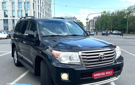 Toyota Land Cruiser 200, 2013 год, 4 990 000 рублей, 2 фотография
