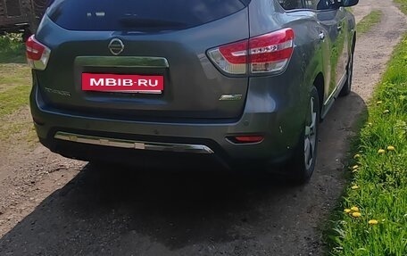 Nissan Pathfinder, 2015 год, 1 600 000 рублей, 6 фотография