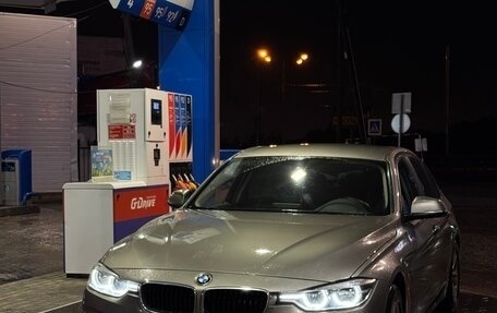 BMW 3 серия, 2018 год, 2 000 000 рублей, 2 фотография