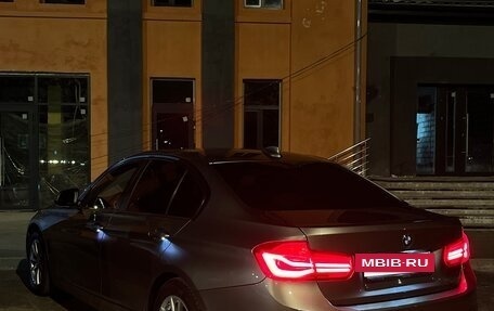 BMW 3 серия, 2018 год, 2 000 000 рублей, 3 фотография